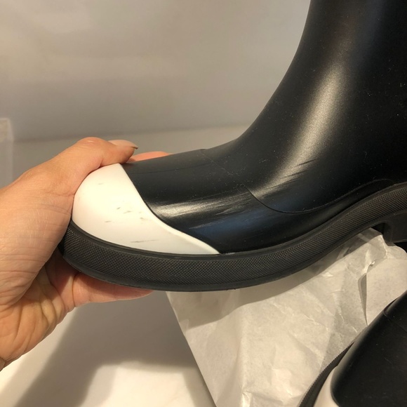 Chanel rubber ankle rain boots - Picture 7 of 10
